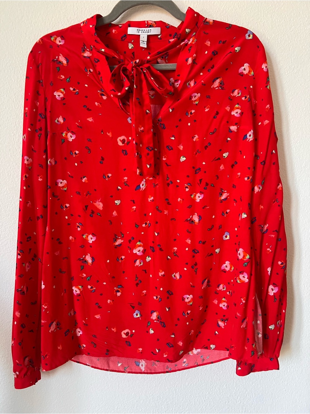 10 Crosby Derek Lam Red Floral Tie-Neck Blouse